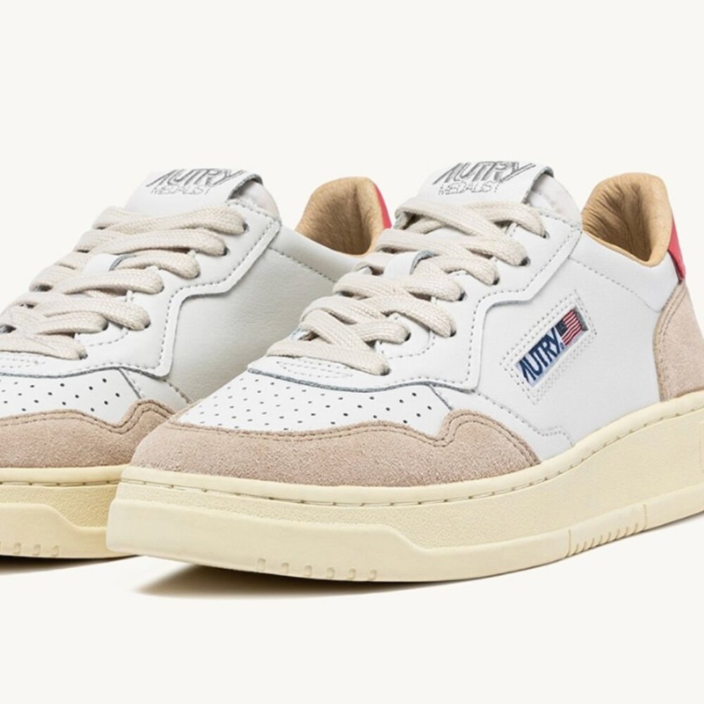 Autry Medalist Low in White / Hot Pink Leather and Suede Size 40